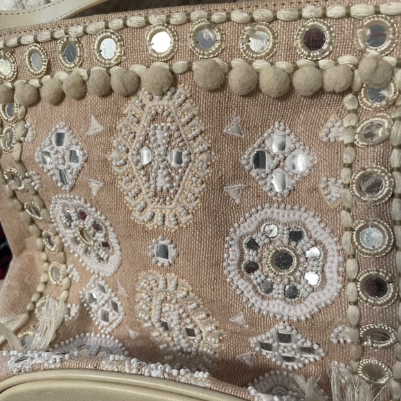 Shoulder Bag Beige&White Canvas trimmed in pearl-beads, silver reflecting trim - Picture 2 of 8